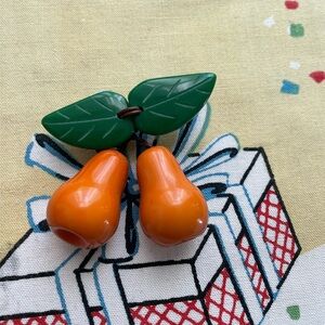 Luxulite Vintage Reproduction Pear Brooch with Green Leaves